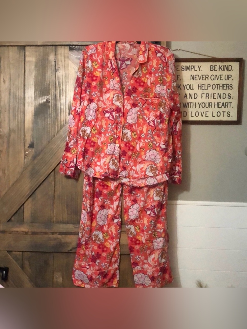 Ladies Size Small Two-Piece Victoria’s Secret Pajama Set Coral